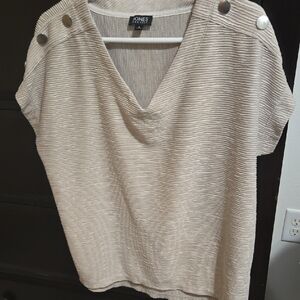 Jones New York Cream Textured V-Neck Short Sleeve Top with Shoulder Buttons